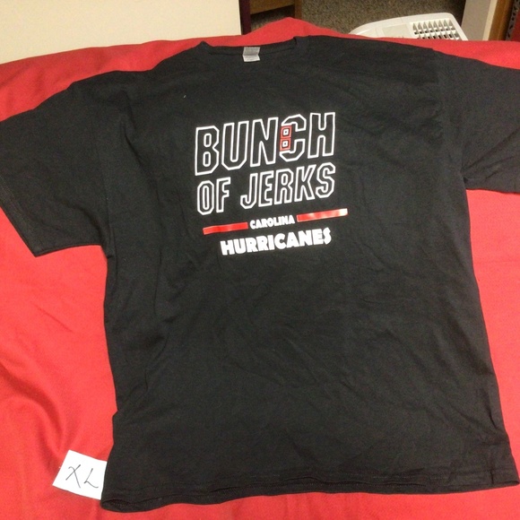 NHL Carolina Hurricanes tshirt - Picture 1 of 1